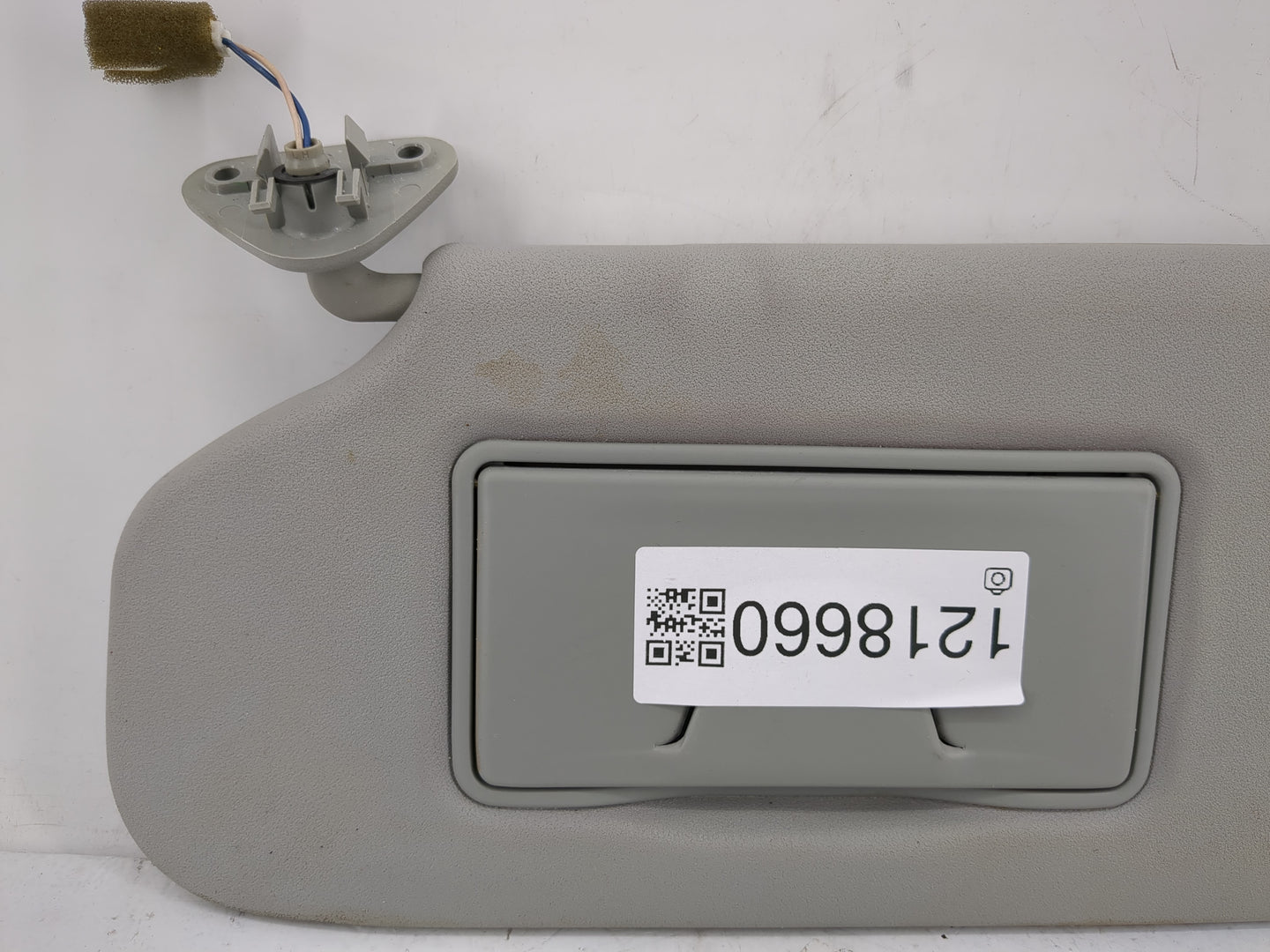 2011-2012 Mitsubishi Outlander Sport Sun Visor Shade Replacement Driver Left Mirror Fits Fits 2010 2011 2012 OEM Used Auto P