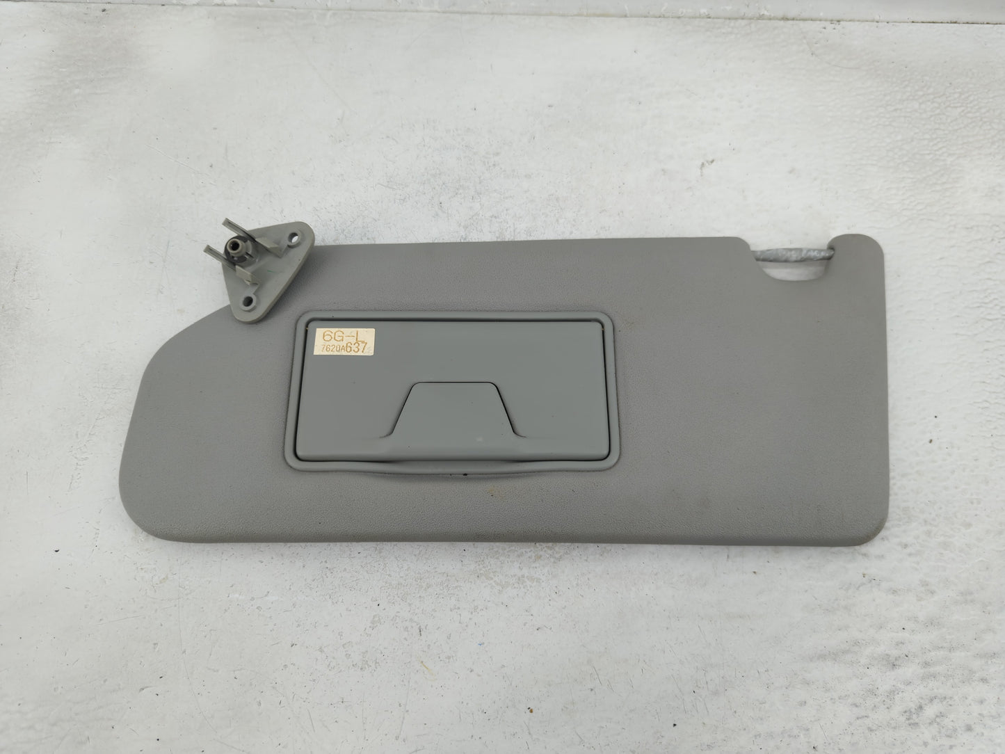 2011-2012 Mitsubishi Outlander Sport Sun Visor Shade Replacement Passenger Right Mirror Fits Fits 2011 2012 OEM Used Auto Pa