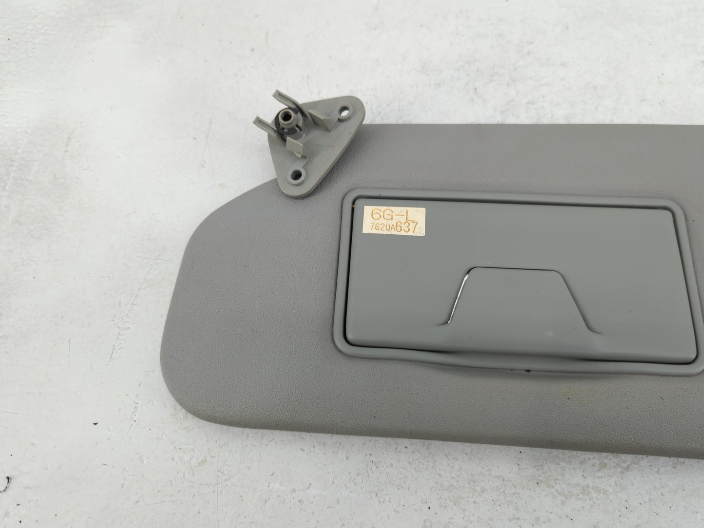 2011-2012 Mitsubishi Outlander Sport Sun Visor Shade Replacement Passenger Right Mirror Fits Fits 2011 2012 OEM Used Auto Pa