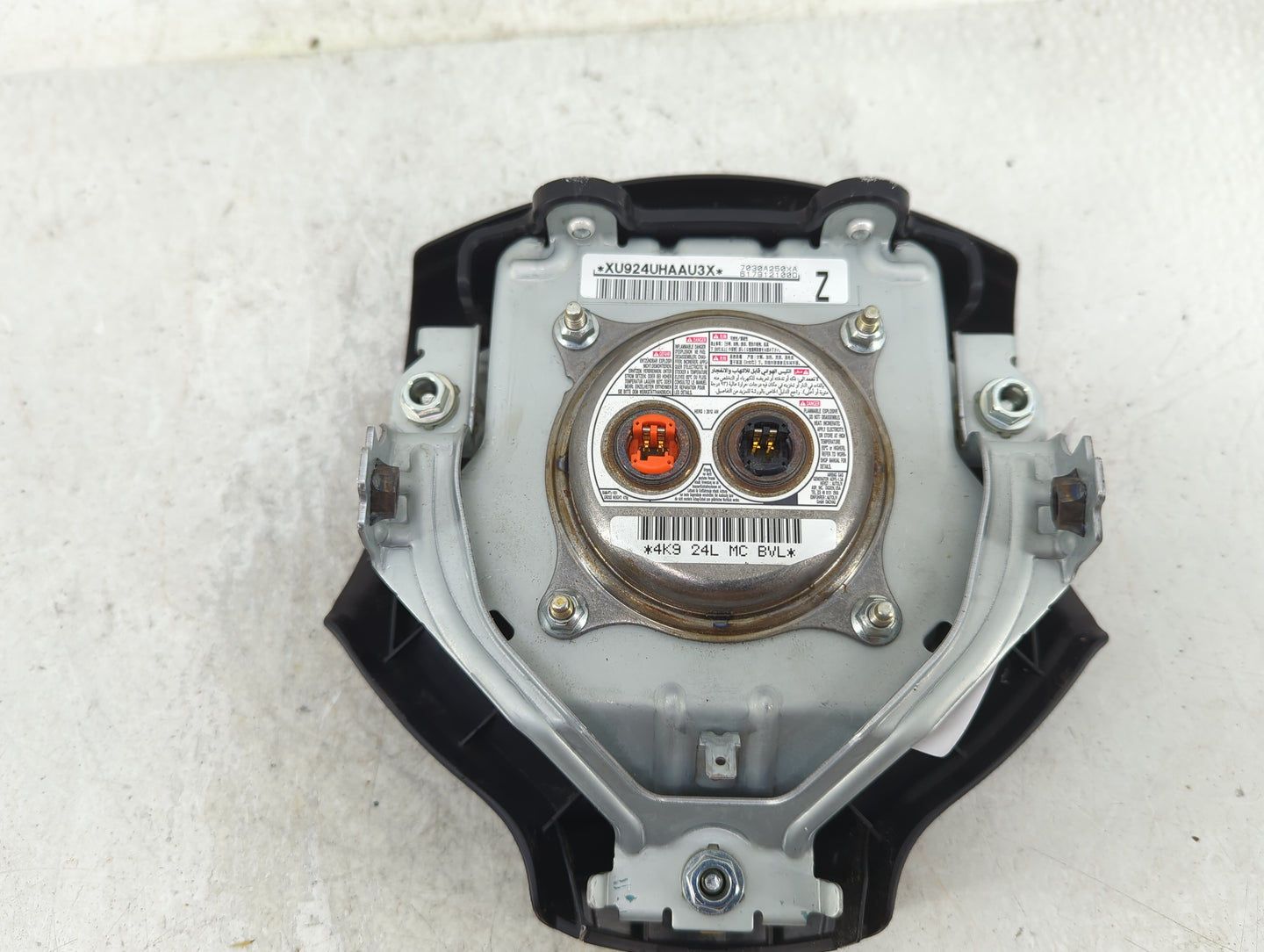2011-2012 Mitsubishi Outlander Sport Air Bag Driver Left Steering Wheel Mounted Fits Fits 2011 2012 OEM Used Auto Parts - Oe
