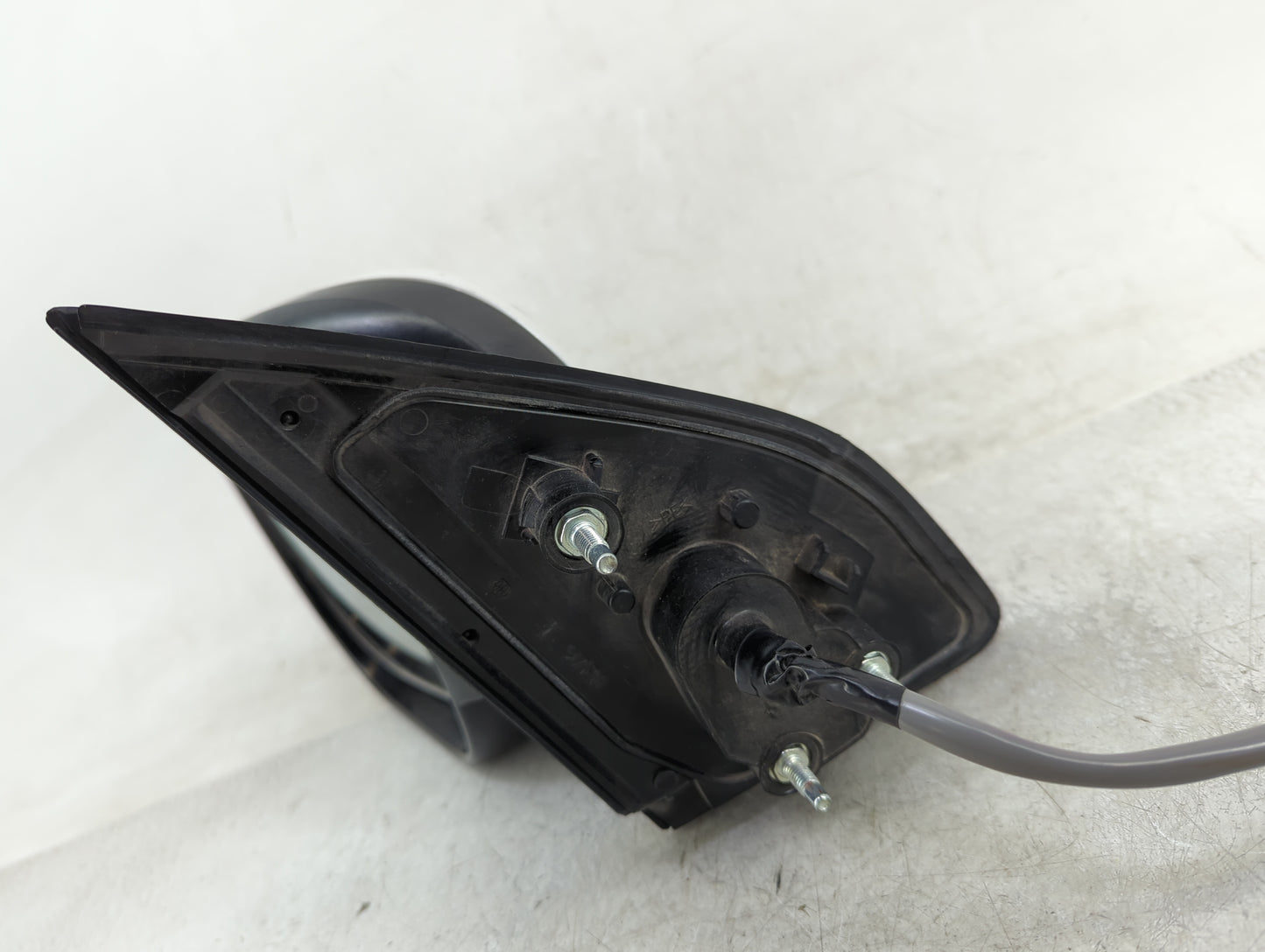 2011-2013 Mitsubishi Outlander Sport Driver Side View Mirror - Left Door Mirror OEM Used - Oemusedautoparts1.com