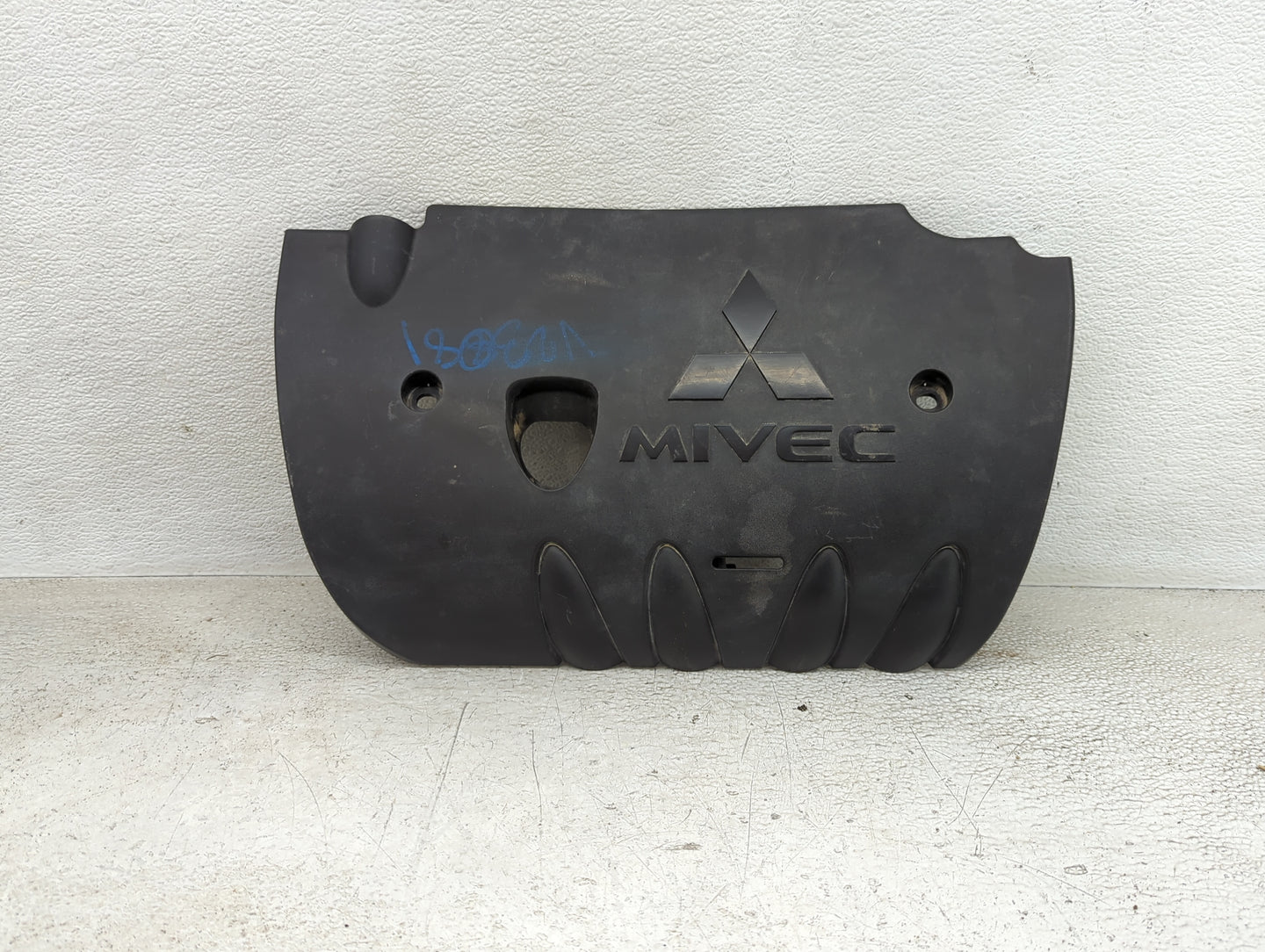 2012 Mitsubishi Outlander Sport Engine Cover - Oemusedautoparts1.com