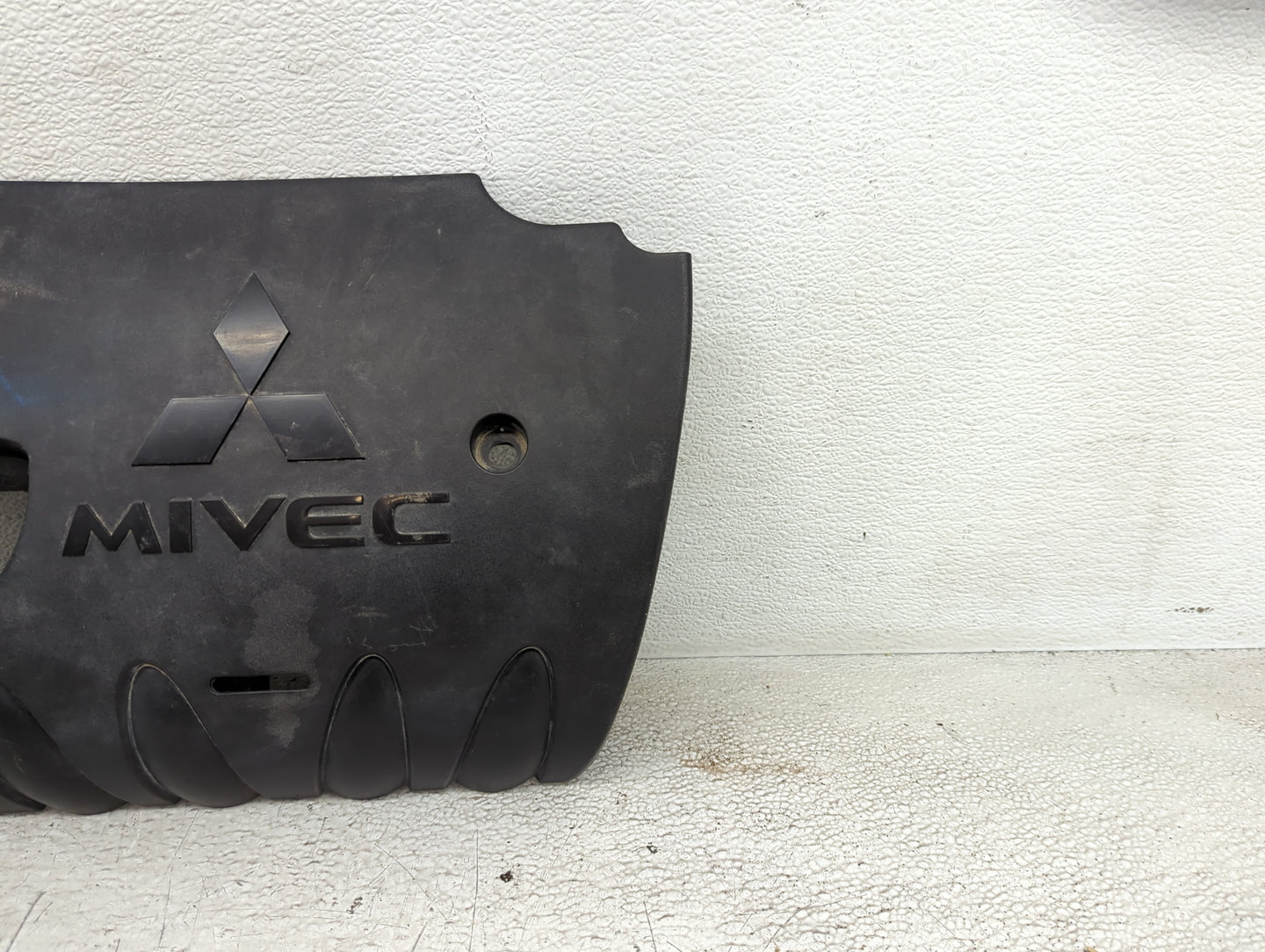 2012 Mitsubishi Outlander Sport Engine Cover - Oemusedautoparts1.com