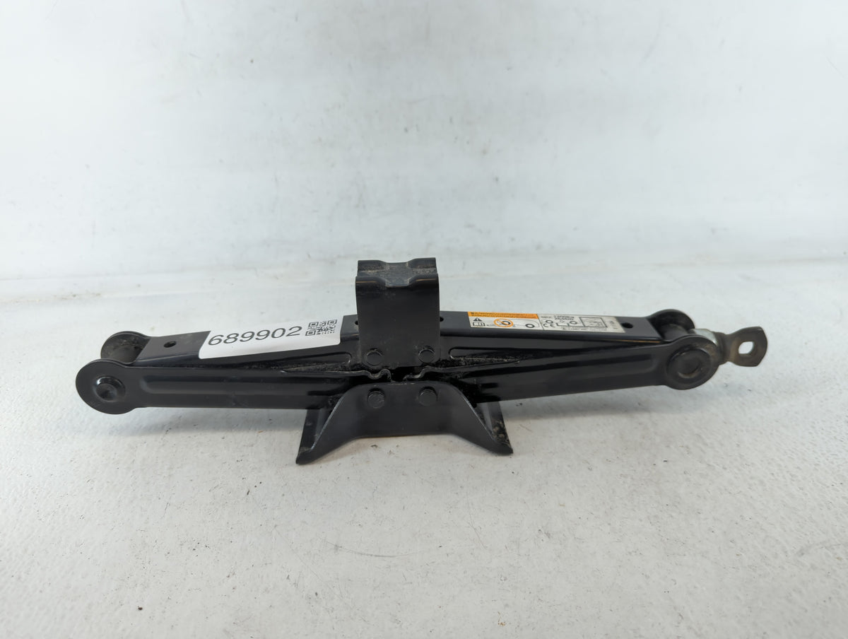 2012 Mitsubishi Outlander Sport Spare Scissor Car Jack - Oemusedautoparts1.com