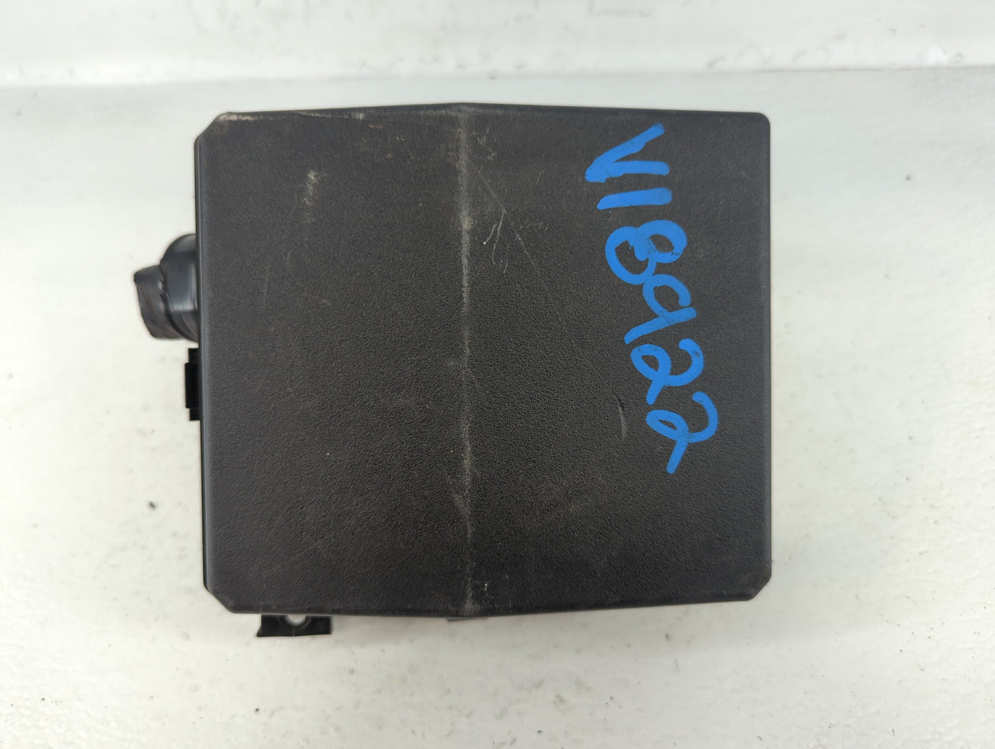 2012-2017 Mitsubishi Outlander Sport Fusebox Fuse Box Panel Relay Module P/N:8565A024 Fits Fits 2012 2013 2014 2015 2016 201