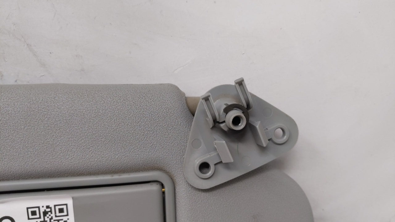 2012 Mitsubishi Rvr Sun Visor Shade Replacement Passenger Right Mirror Fits OEM Used Auto Parts - Oemusedautoparts1.com