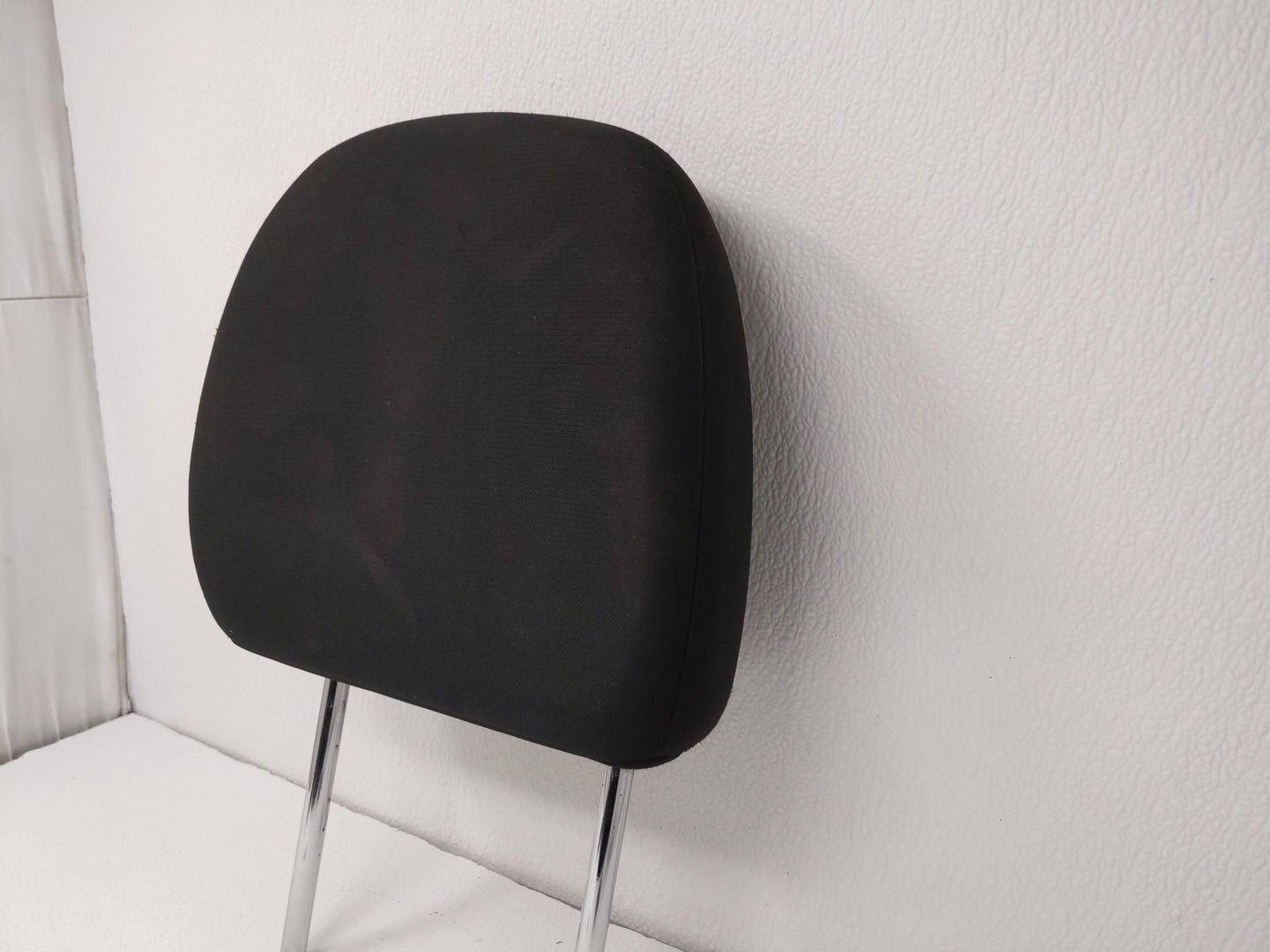 2012 Mitsubishi Rvr Headrest Head Rest Front Driver Passenger Seat Black - Oemusedautoparts1.com
