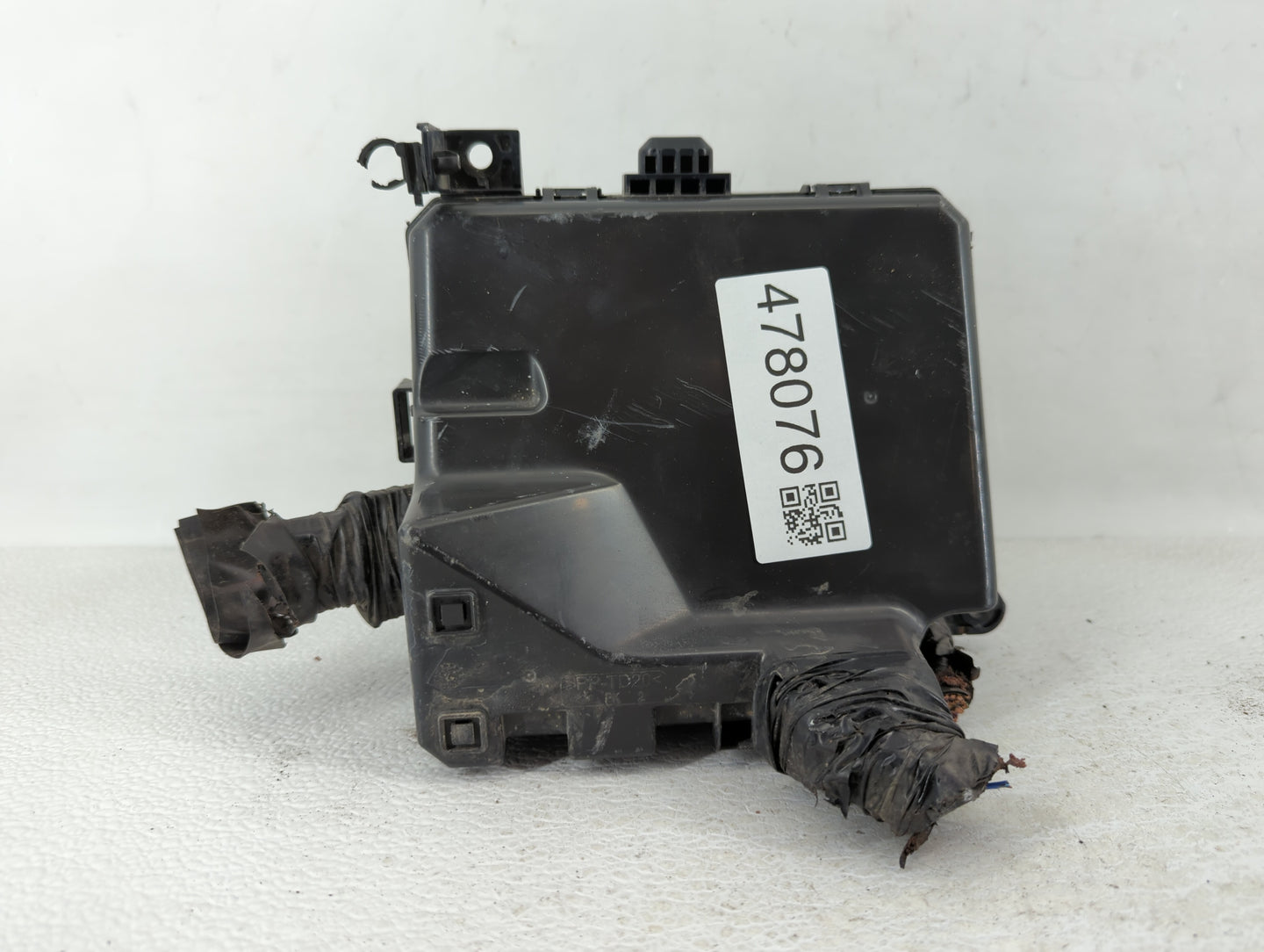2012-2017 Mitsubishi Rvr Fusebox Fuse Box Panel Relay Module P/N:8565A268 Fits Fits 2012 2013 2014 2015 2016 2017 OEM Used A