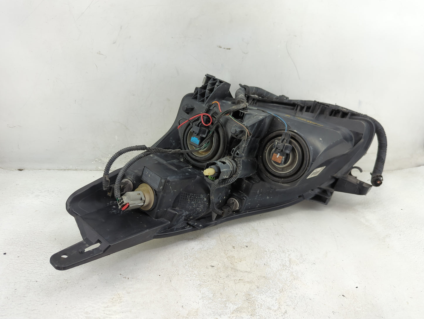 2010-2012 Nissan Altima Driver Left Oem Head Light Headlight Lamp - Oemusedautoparts1.com