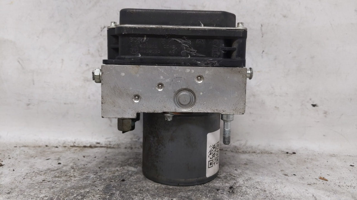 2011-2012 Nissan Altima Anti-Lock Brake ABS Pump Module Actuator OEM P/N:47660 ZX60A Fits Fits 2011 2012 OEM Used Auto Parts