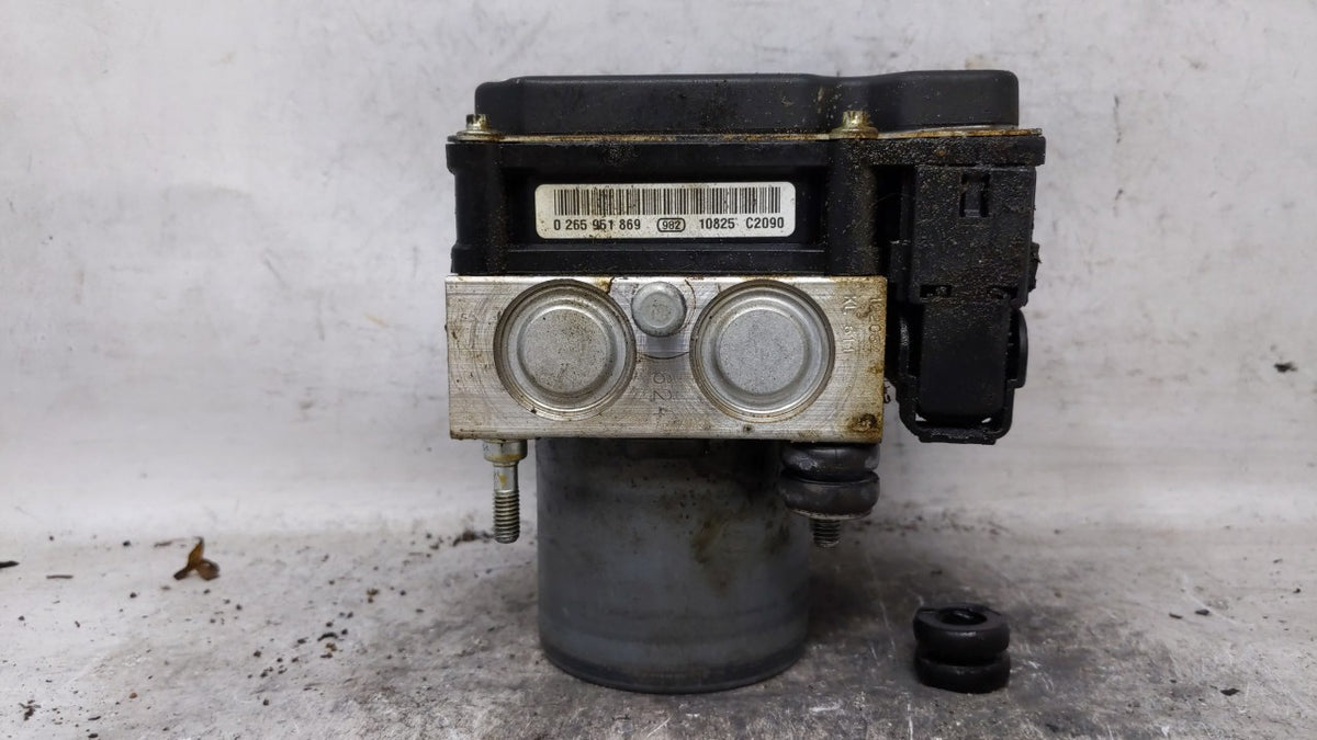 2011-2012 Nissan Altima Anti-Lock Brake ABS Pump Module Actuator OEM P/N:47660 ZX60A Fits Fits 2011 2012 OEM Used Auto Parts