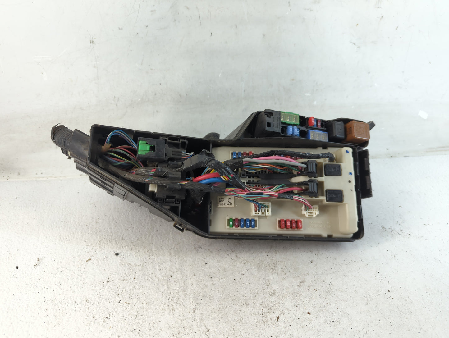 2011-2013 Nissan Altima Fusebox Fuse Box Panel Relay Module P/N:284B71AA1A Fits Fits 2011 2012 2013 OEM Used Auto Parts - Oe