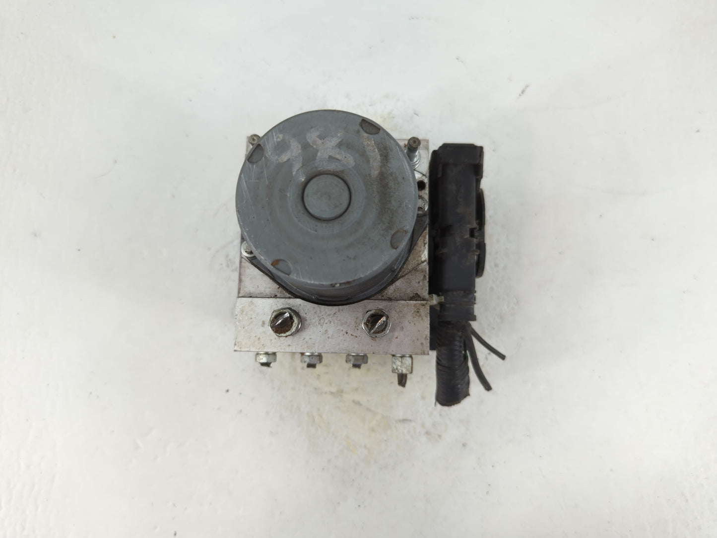 2011-2012 Nissan Altima ABS Pump Control Module Replacement P/N:47660 ZX65A Fits Fits 2011 2012 OEM Used Auto Parts - Oemuse