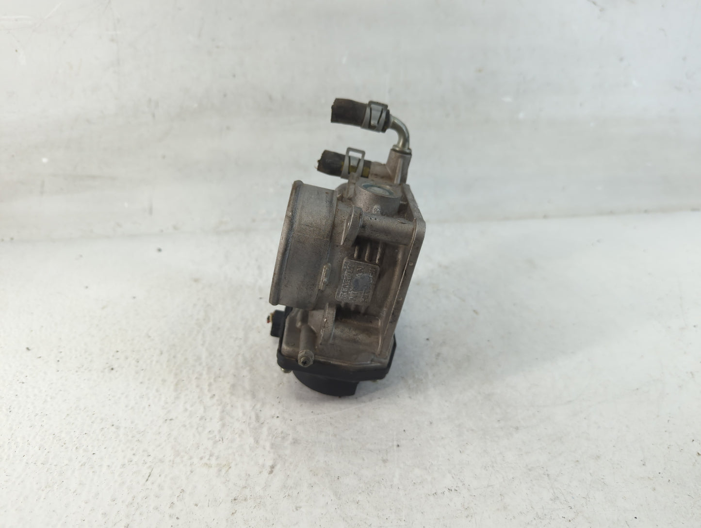 2007-2014 Nissan Altima Throttle Body P/N:0Y24H RME60-15 Fits Fits 2007 2008 2009 2010 2011 2012 2013 2014 OEM Used Auto Par