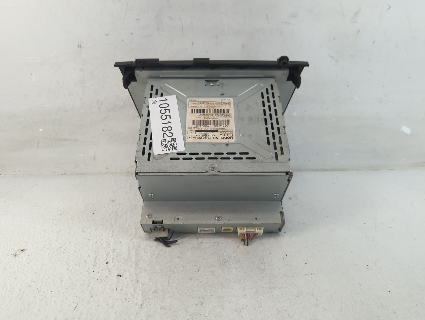 2010-2012 Nissan Altima Radio AM FM Cd Player Receiver Replacement P/N:28185 ZX11A Fits Fits 2010 2011 2012 OEM Used Auto Pa