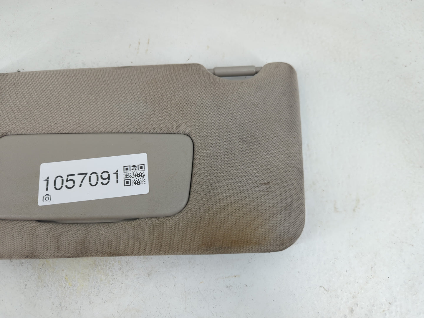 2010-2012 Nissan Altima Sun Visor Shade Replacement Passenger Right Mirror Fits Fits 2010 2011 2012 OEM Used Auto Parts - Oe