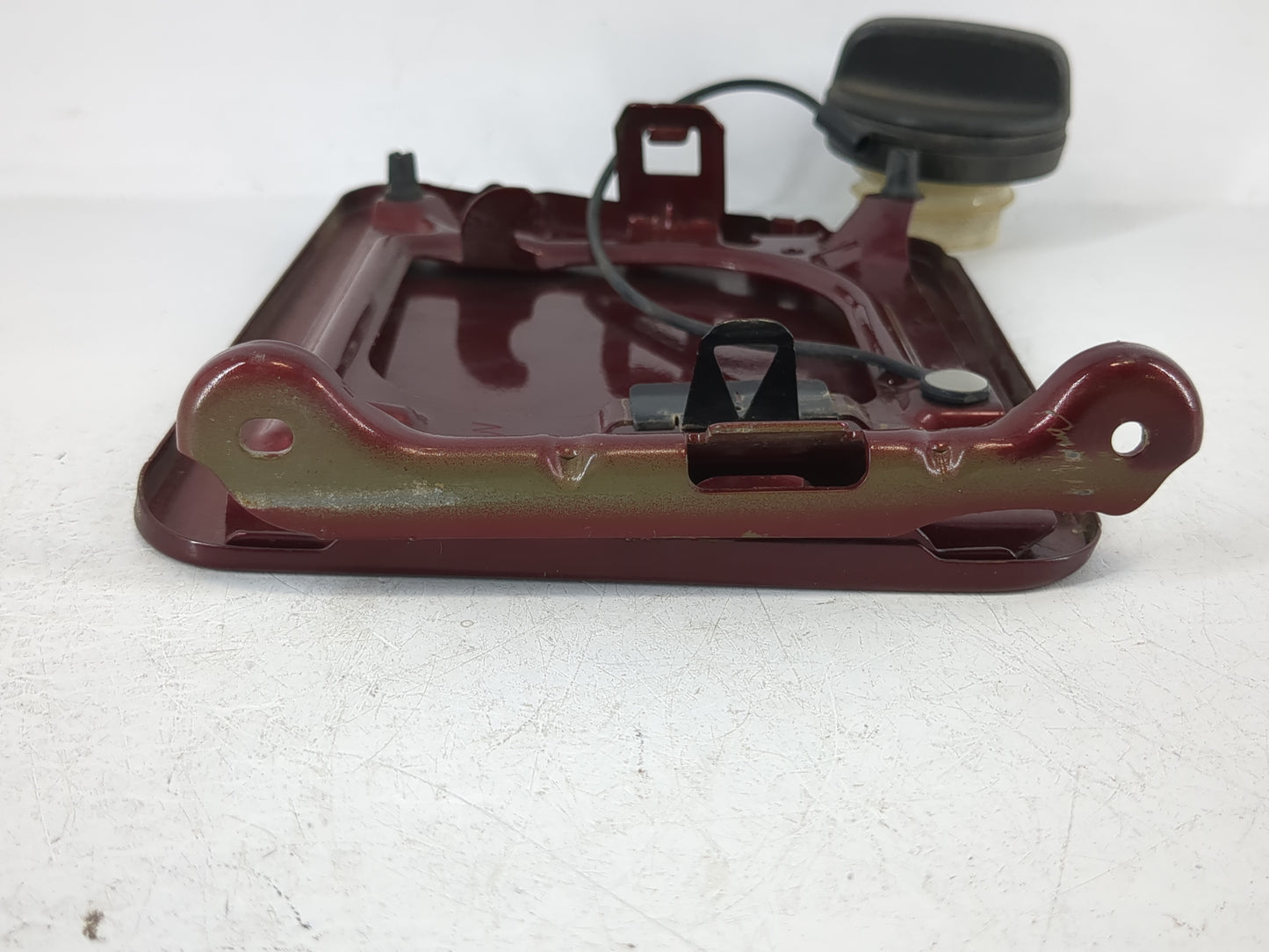 2012 Nissan Altima Fuel Tank Door Lid Gas Tank Redfire - Oemusedautoparts1.com
