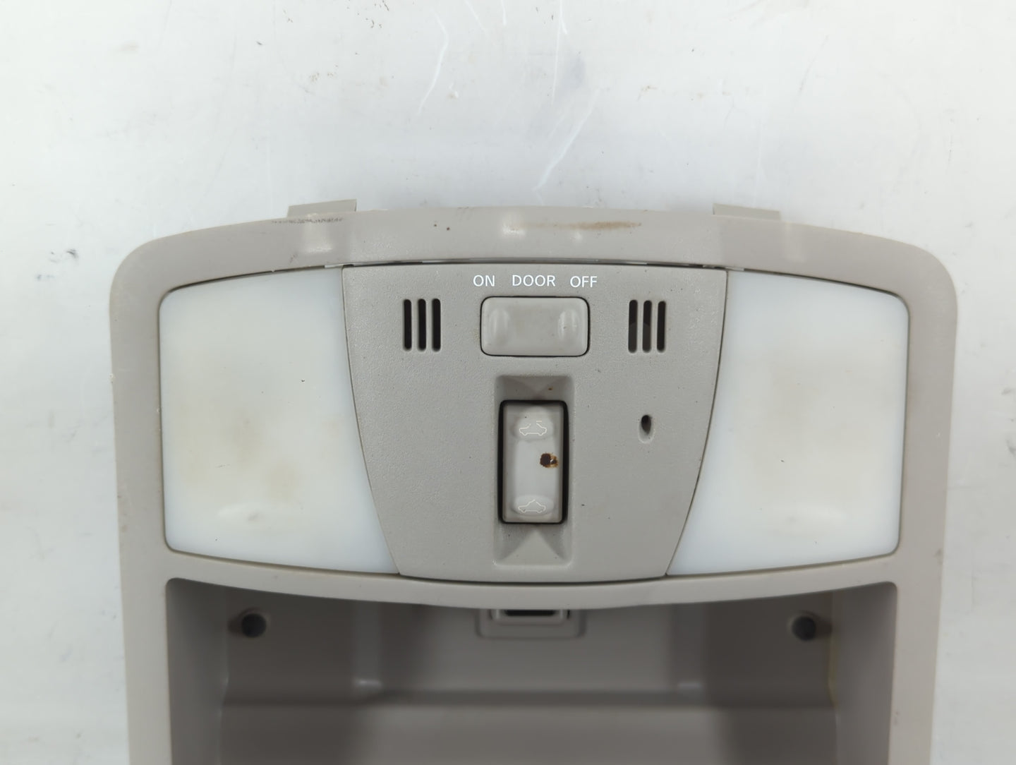 2010-2012 Nissan Altima Overhead Roof Console Interior Dome Light Grey - Oemusedautoparts1.com