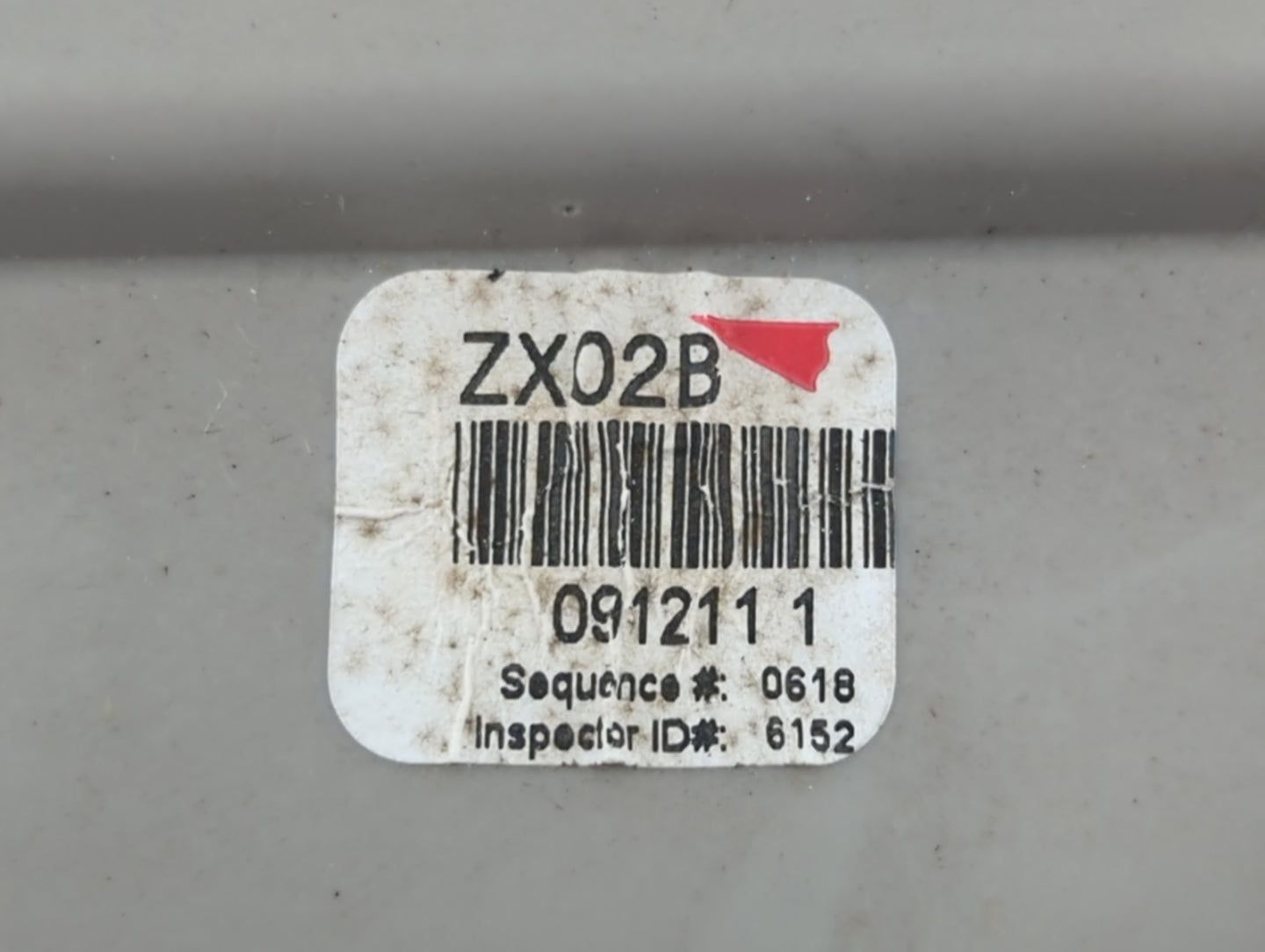 2010-2012 Nissan Altima Overhead Roof Console Interior Dome Light Grey - Oemusedautoparts1.com