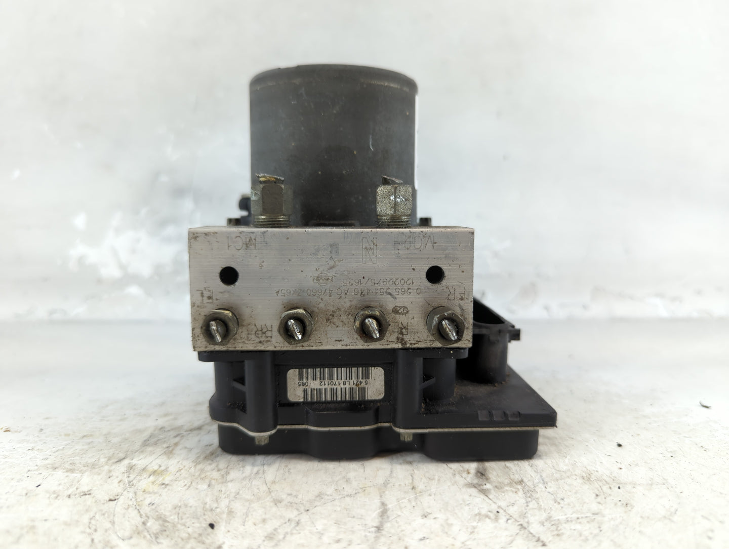 2011-2012 Nissan Altima ABS Pump Control Module Replacement P/N:47660 ZX65A Fits Fits 2011 2012 OEM Used Auto Parts - Oemuse
