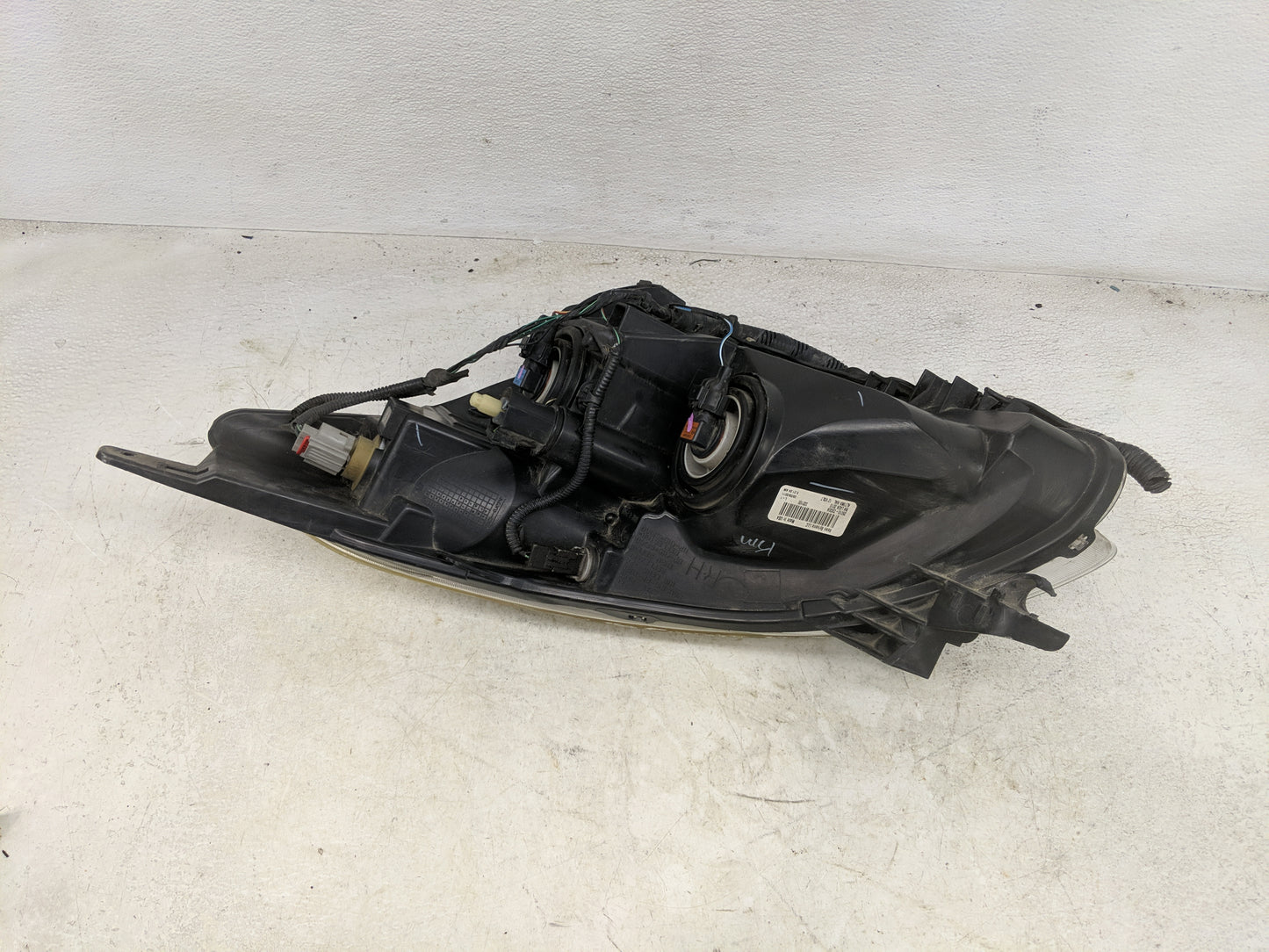 2010-2012 Nissan Altima Passenger Right Oem Head Light Headlight Lamp - Oemusedautoparts1.com
