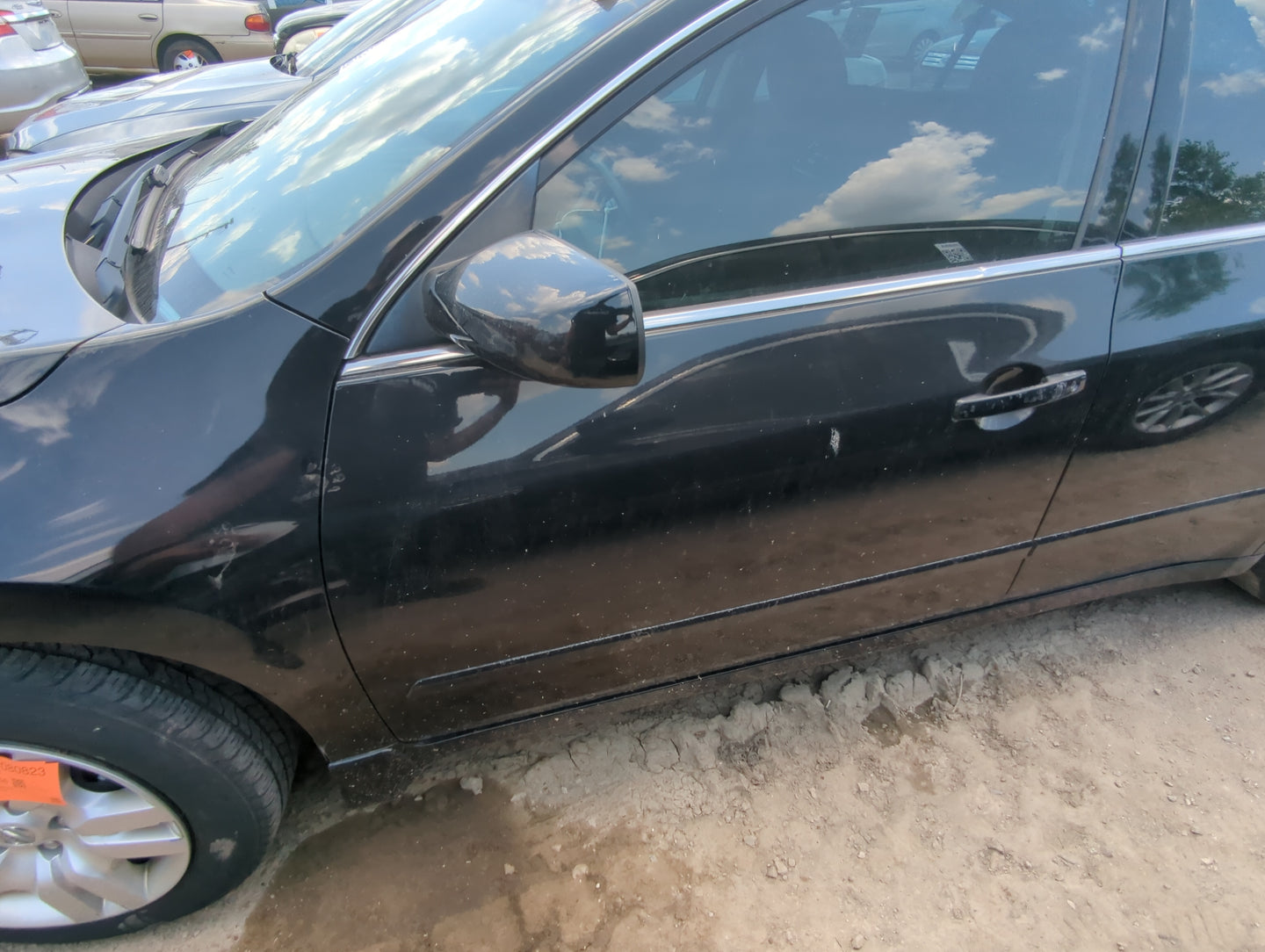 2011-2012 Nissan Altima Driver Front Door Oem - Oemusedautoparts1.com