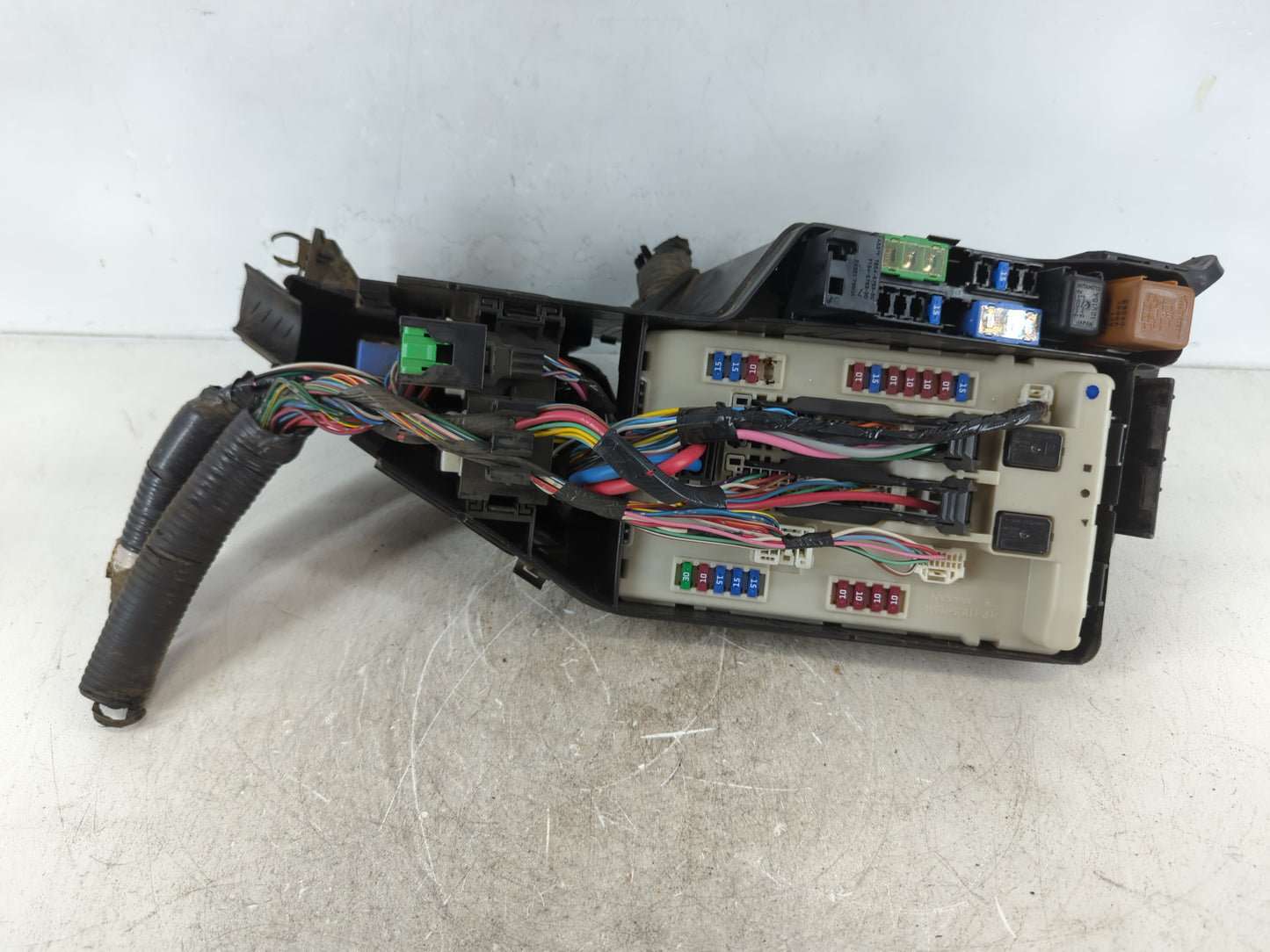 2011-2013 Nissan Altima Fusebox Fuse Box Panel Relay Module P/N:284B71AA1A Fits Fits 2011 2012 2013 OEM Used Auto Parts - Oe