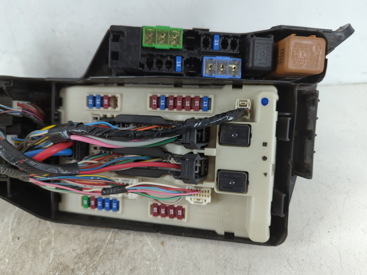 2011-2013 Nissan Altima Fusebox Fuse Box Panel Relay Module P/N:284B71AA1A Fits Fits 2011 2012 2013 OEM Used Auto Parts - Oe