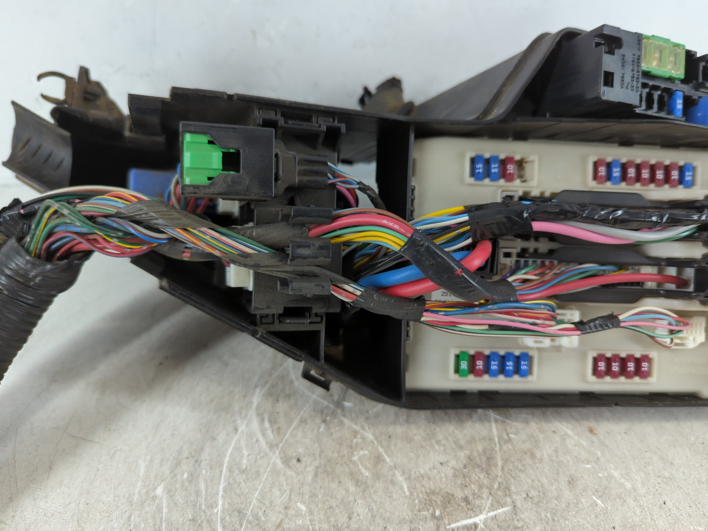 2011-2013 Nissan Altima Fusebox Fuse Box Panel Relay Module P/N:284B71AA1A Fits Fits 2011 2012 2013 OEM Used Auto Parts - Oe