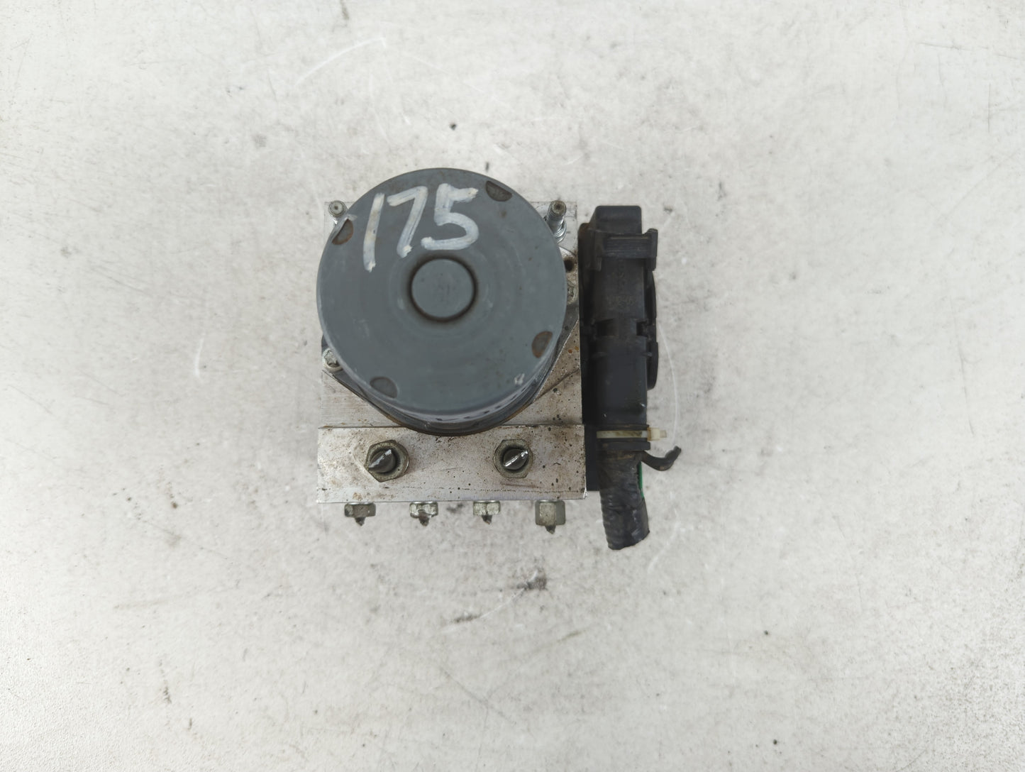 2011-2012 Nissan Altima ABS Pump Control Module Replacement P/N:47660 ZX65A Fits Fits 2011 2012 OEM Used Auto Parts - Oemuse