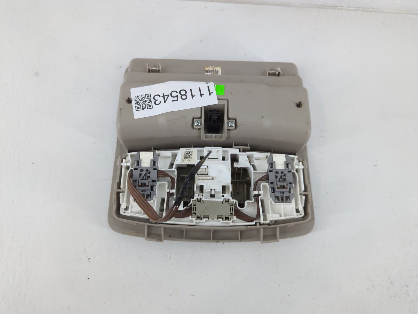 2010-2012 Nissan Altima Overhead Roof Console 1118543 - Oemusedautoparts1.com