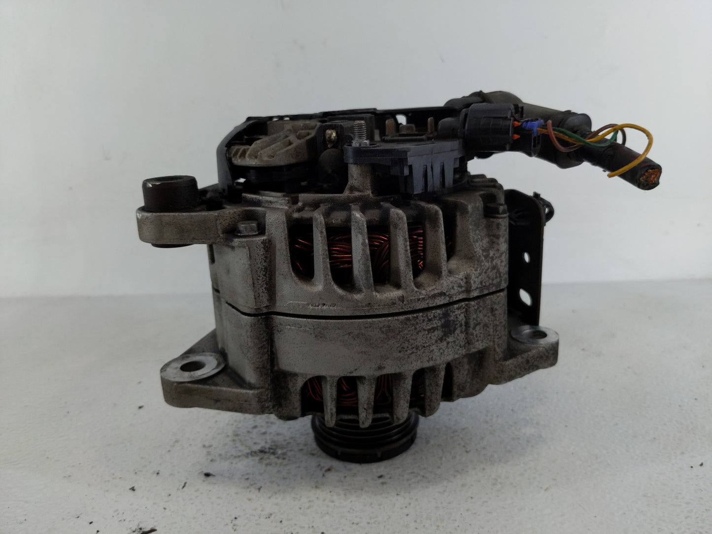 2010-2013 Nissan Altima Alternator Replacement Generator Charging Assembly Engine OEM Fits Fits 2010 2011 2012 2013 OEM Used