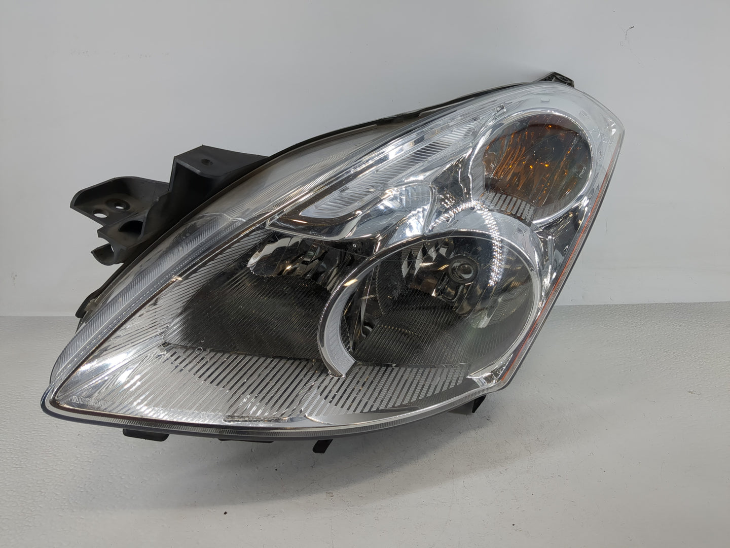 2010-2012 Nissan Altima Driver Left Oem Head Light Headlight Lamp - Oemusedautoparts1.com