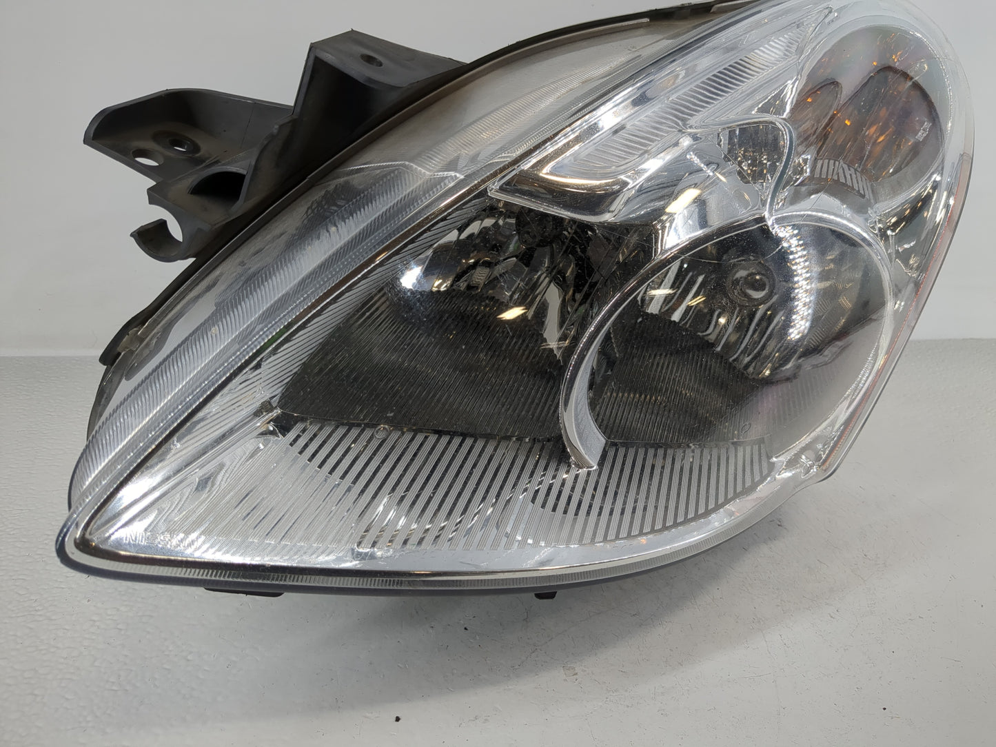 2010-2012 Nissan Altima Driver Left Oem Head Light Headlight Lamp - Oemusedautoparts1.com