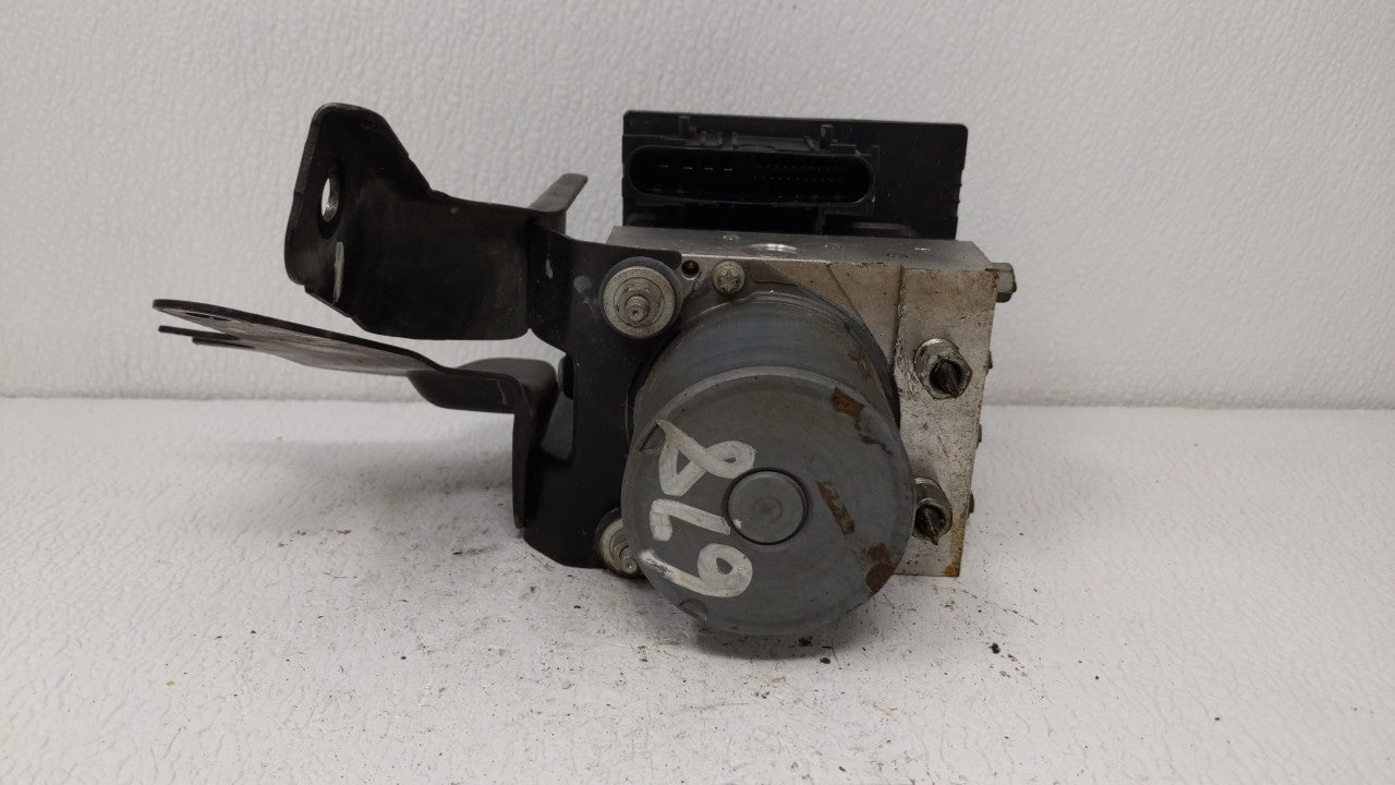 2011-2012 Nissan Altima ABS Pump Control Module Replacement P/N:47660 ZX60A 47660 ZX65A Fits Fits 2011 2012 OEM Used Auto Pa
