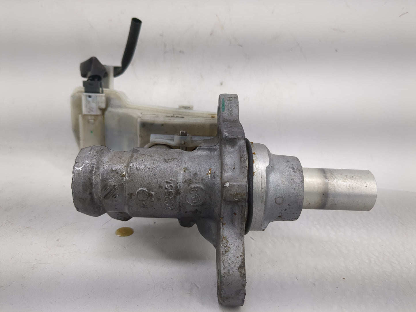 Nissan Altima Brake Master Cylinder 1220780 - Oemusedautoparts1.com