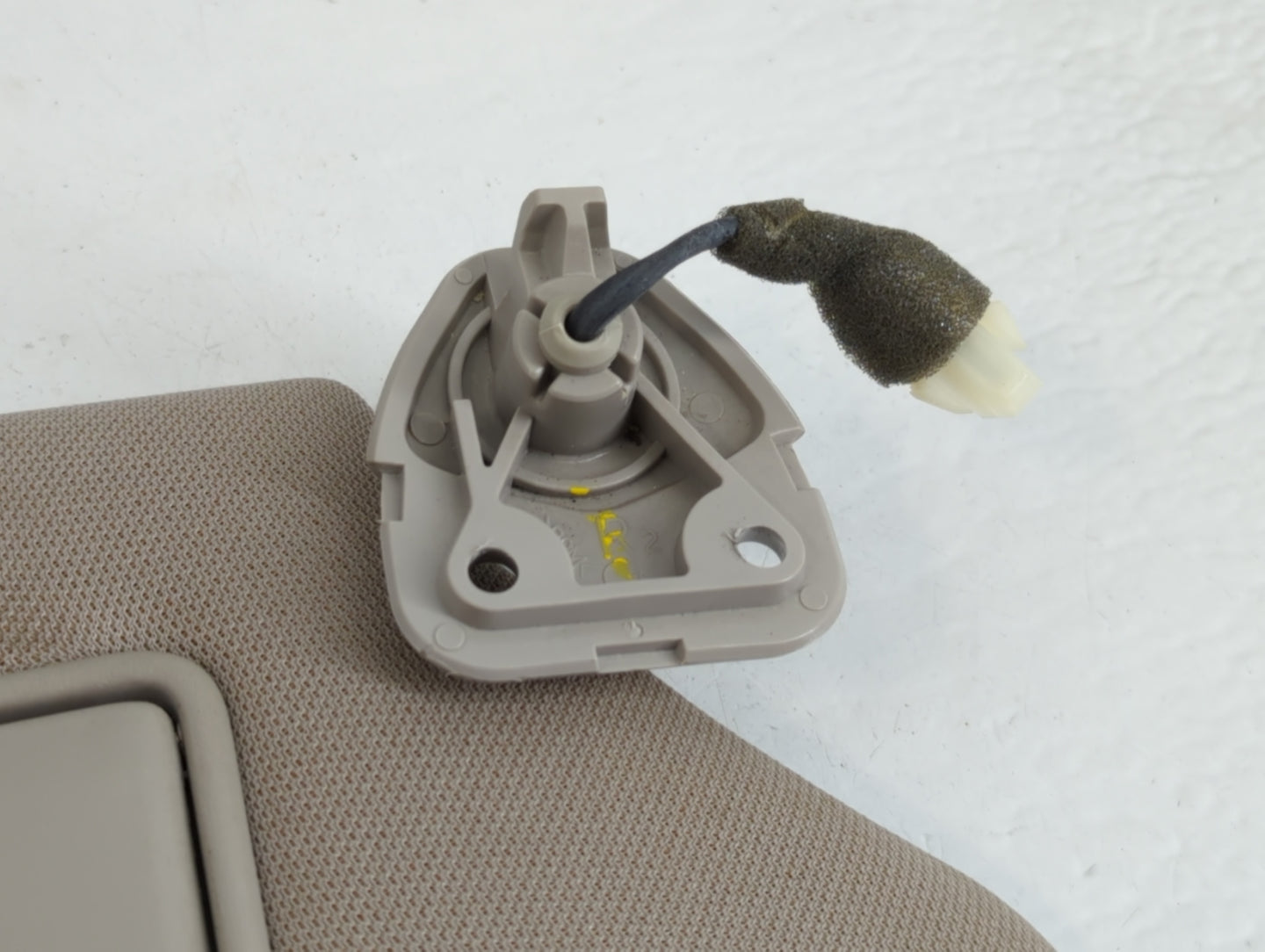 2010-2013 Nissan Altima Sun Visor Shade Replacement Passenger Right Mirror Fits Fits 2010 2011 2012 2013 OEM Used Auto Parts