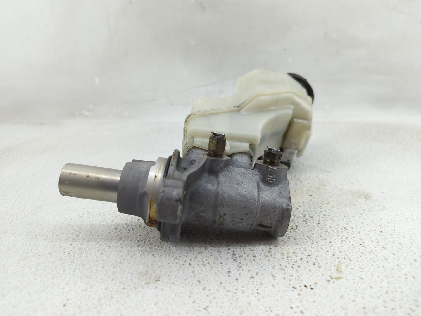 2007-2013 Nissan Altima Brake Master Cylinder - Oemusedautoparts1.com