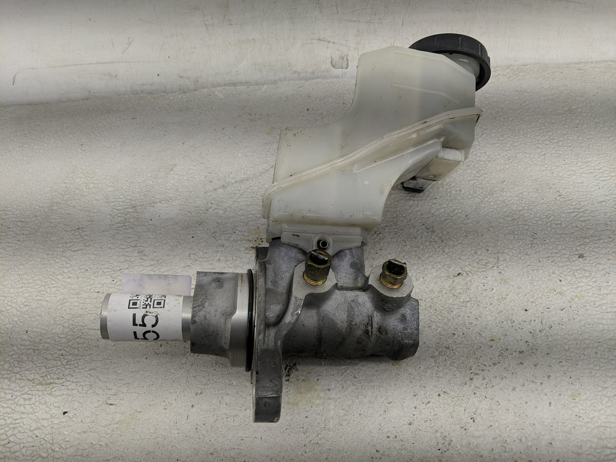 2007-2013 Nissan Altima Brake Master Cylinder 1290055 - Oemusedautoparts1.com