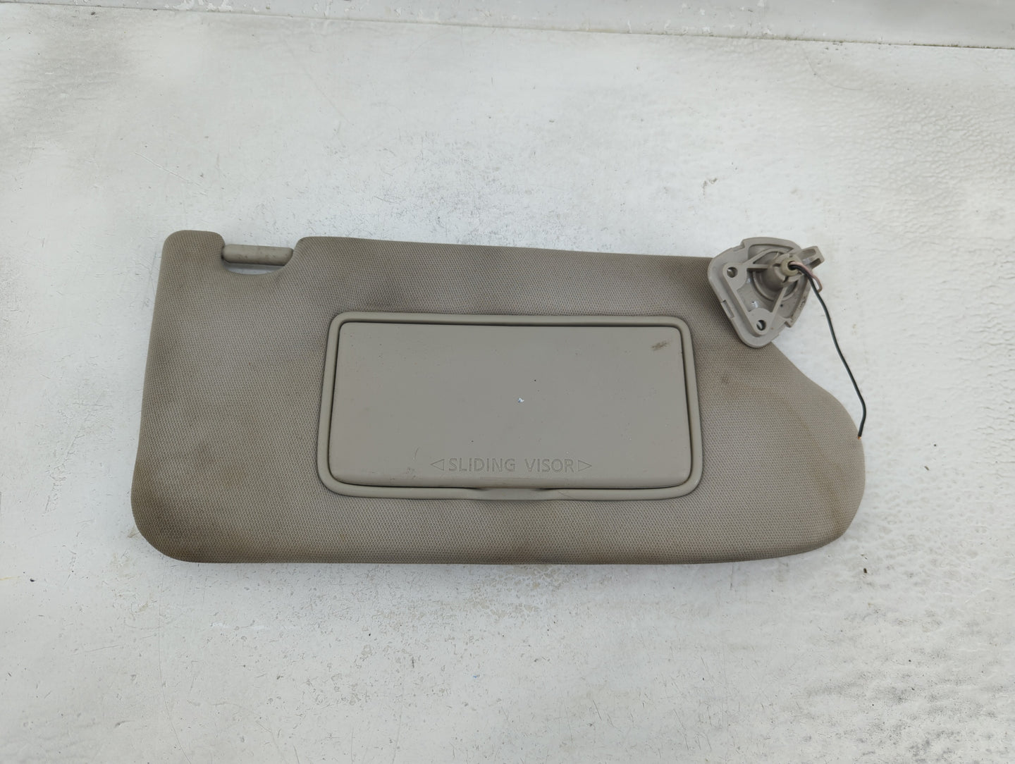 2010-2012 Nissan Altima Sun Visor Shade Replacement Passenger Right Mirror Fits Fits 2010 2011 2012 OEM Used Auto Parts - Oe