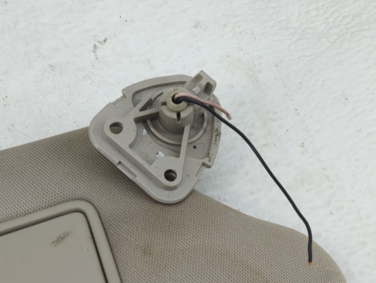 2010-2012 Nissan Altima Sun Visor Shade Replacement Passenger Right Mirror Fits Fits 2010 2011 2012 OEM Used Auto Parts - Oe