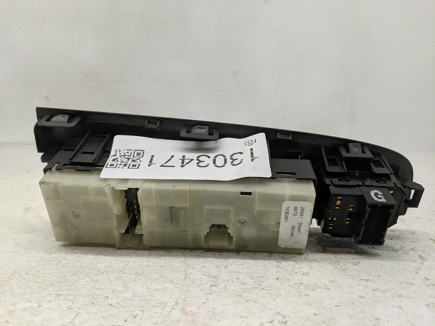 2007-2012 Nissan Altima Master Power Window Switch Replacement Driver Side Left P/N:25401 ZN40C Fits OEM Used Auto Parts - O