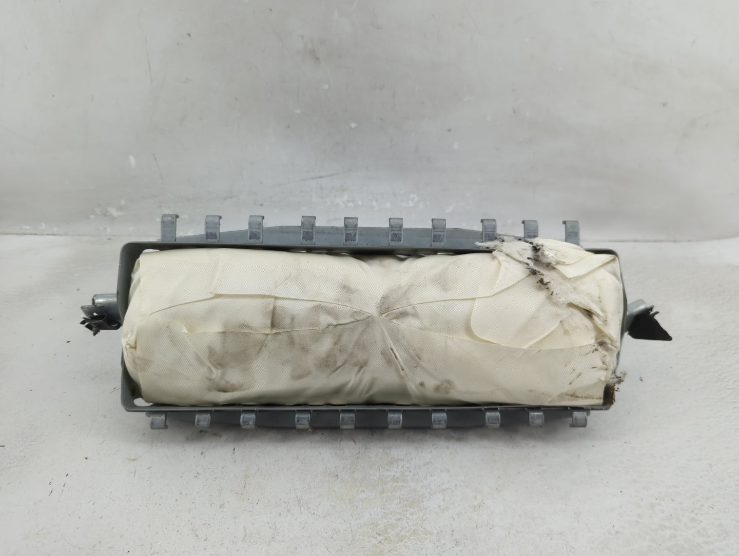 2007-2012 Nissan Altima Air Bag Passenger Right Dashboard OEM P/N:253-55314R Fits Fits 2007 2008 2009 2010 2011 2012 OEM Use