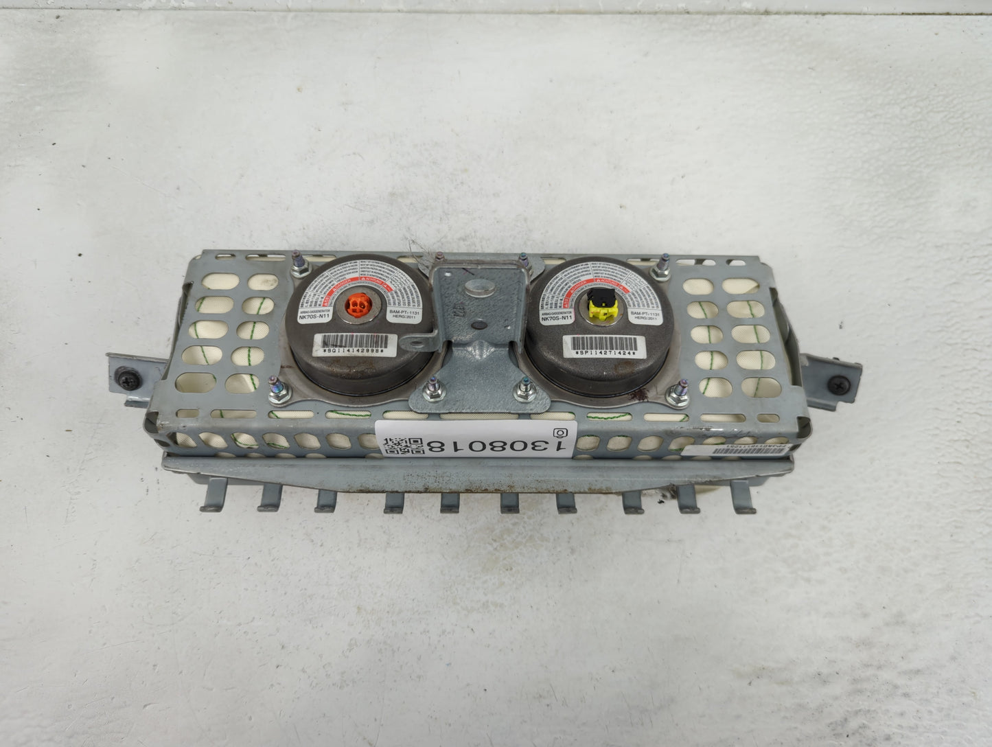 2007-2012 Nissan Altima Air Bag Passenger Right Dashboard OEM P/N:253-55314R Fits Fits 2007 2008 2009 2010 2011 2012 OEM Use