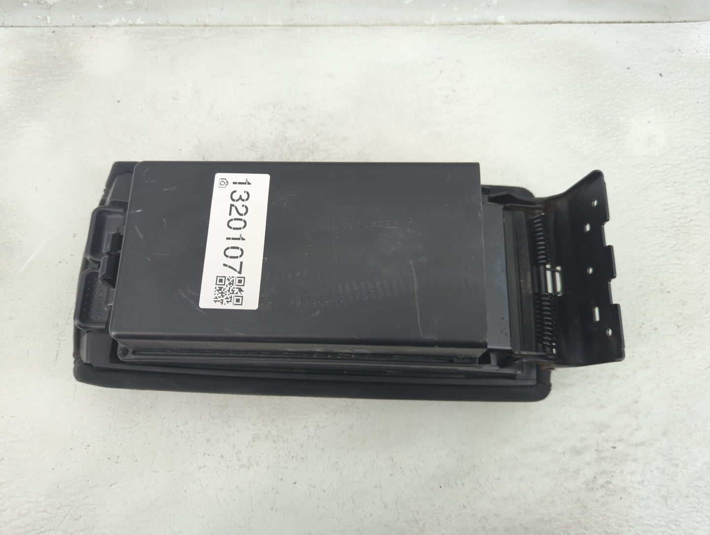 2012 Nissan Altima Center Console Armrest Cover Lid P/N:2388392 Fits OEM Used Auto Parts - Oemusedautoparts1.com