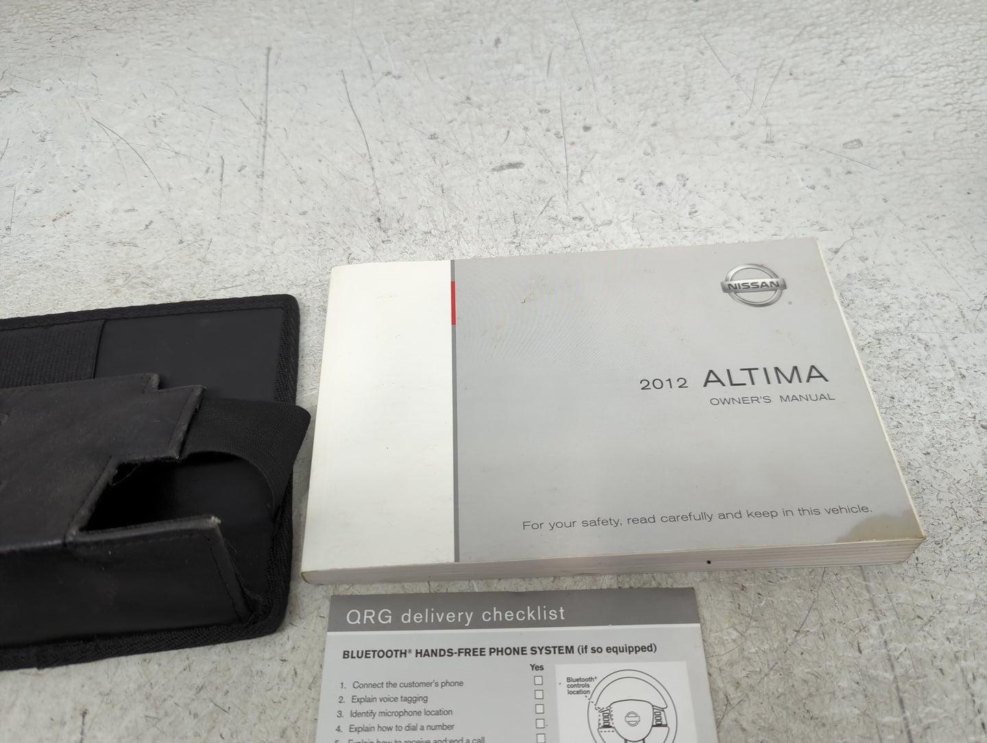 2012 Nissan Altima Owners Manual Book Guide P/N:OM2E-0L32U1 OEM Used Auto Parts - Oemusedautoparts1.com