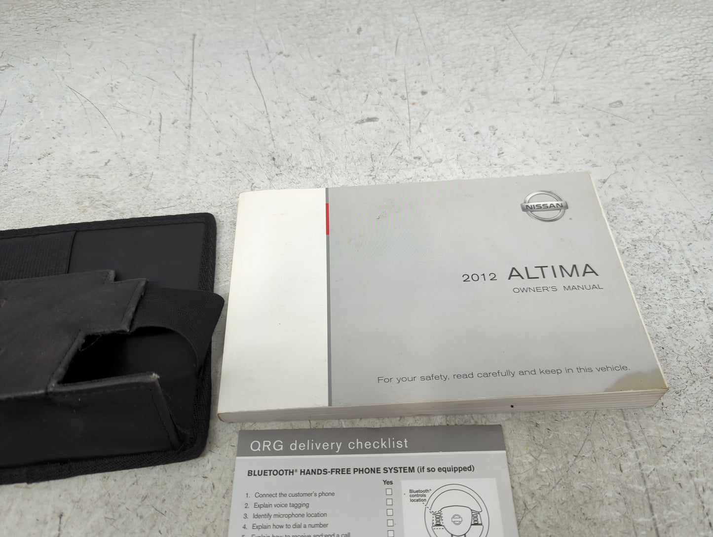 2012 Nissan Altima Owners Manual Book Guide P/N:OM2E-0L32U1 OEM Used Auto Parts - Oemusedautoparts1.com