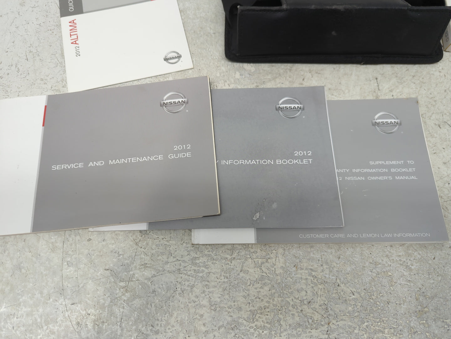 2012 Nissan Altima Owners Manual Book Guide P/N:OM2E-0L32U1 OEM Used Auto Parts - Oemusedautoparts1.com
