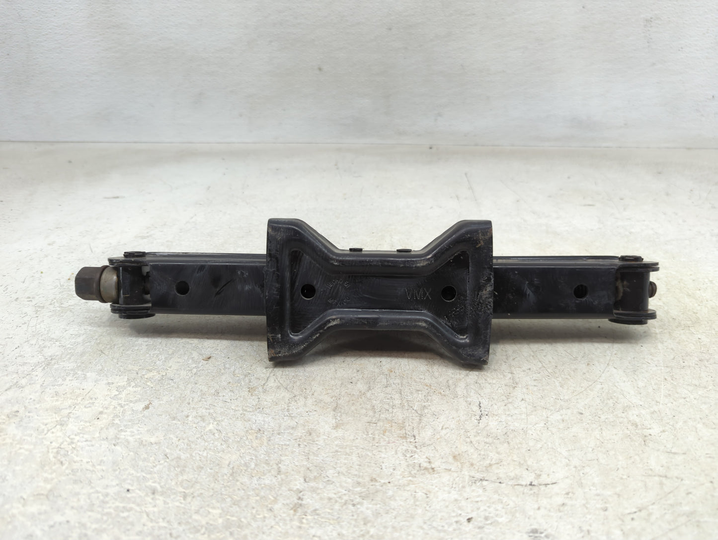 2012 Nissan Altima Spare Scissor Car Jack 1390148 - Oemusedautoparts1.com
