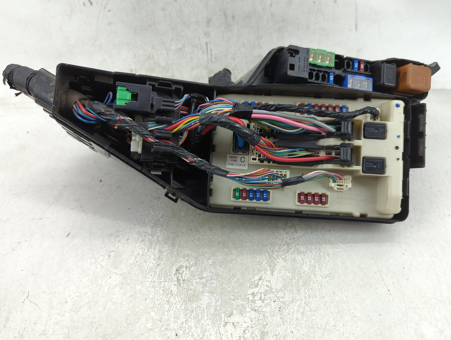 2011-2013 Nissan Altima Fusebox Fuse Box Panel Relay Module P/N:7154-7201-30 Fits Fits 2011 2012 2013 OEM Used Auto Parts - 